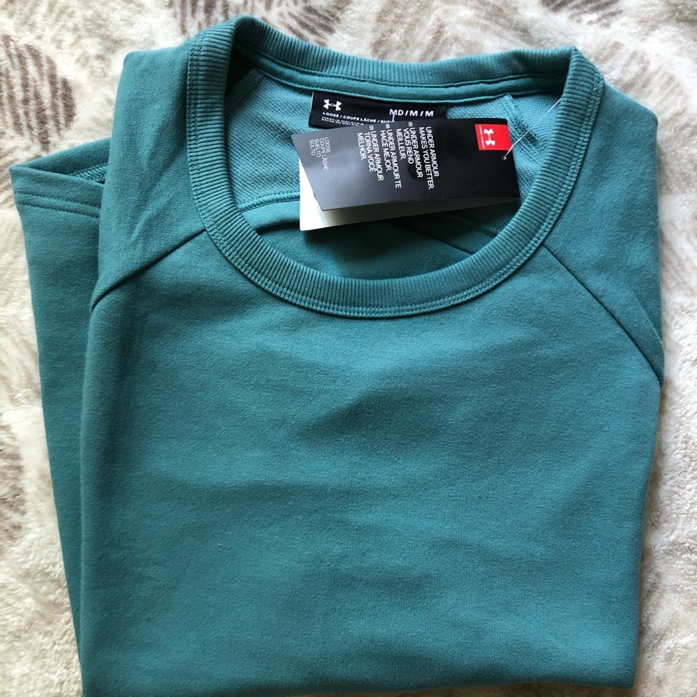 Under Armour Top